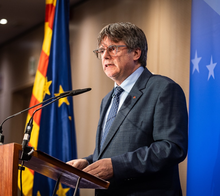 El PNV se reunió la semana pasada por segunda vez con Puigdemont para negociar la investidura de Sánchez