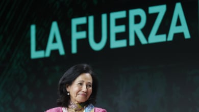 Ana Botín: "La mujer es más modesta, optamos a un puesto con un 120% de capacidad, los hombres con un 50%"