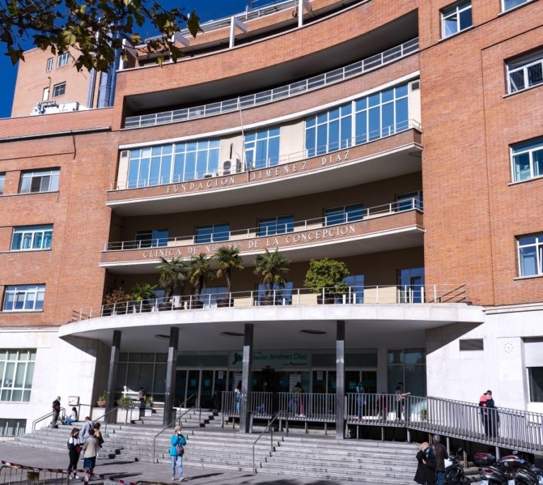 El tiempo de espera para operarse en Madrid se reduce casi un 25% en un año