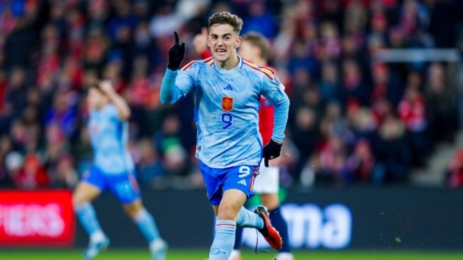 Gavi celebra su gol anotado para España frente a Noruega Gavi