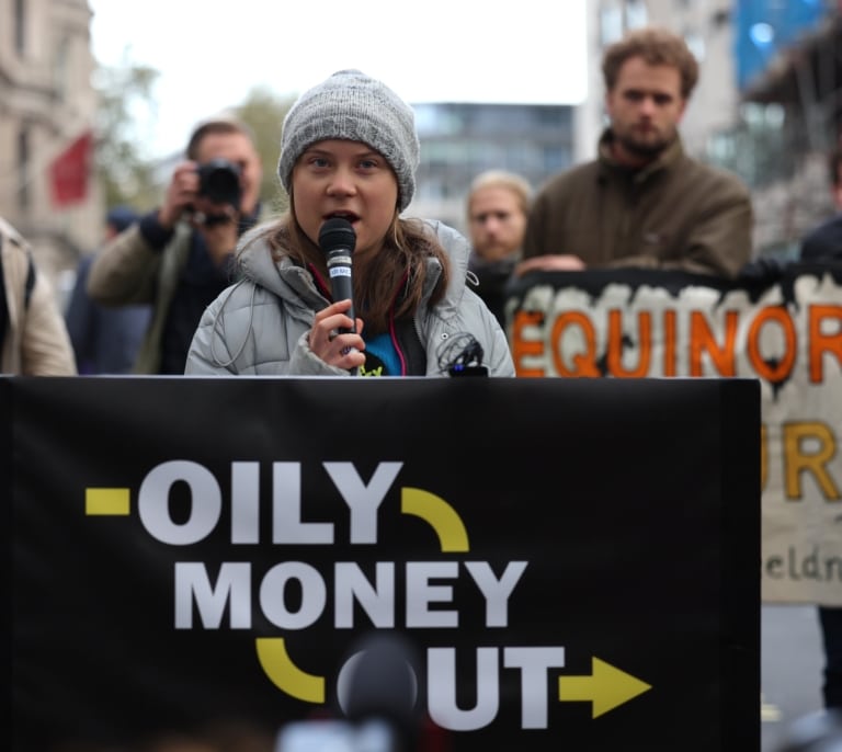Detienen a la activista Greta Thunberg en una protesta en Londres contra los combustibles fósiles