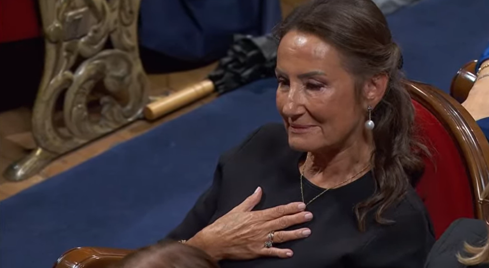 Paloma Rocasolano, abuela de la princesa Leonor, emocionada al escuchar a la heredera en su discurso