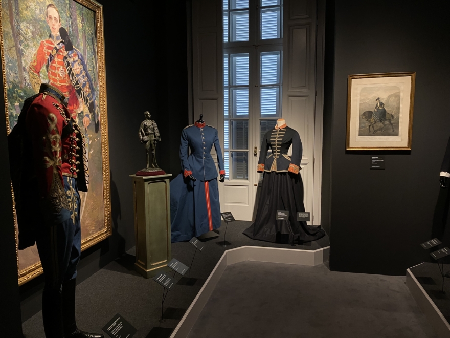 El traje de amazona de Victoria Eugenia, cedido por Patrimonio Nacional