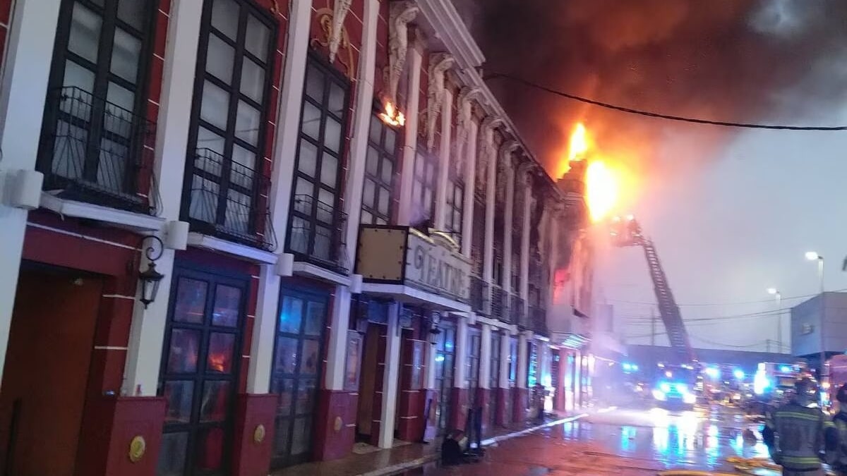Imagen del incendio tomada por los bomberos de Murcia