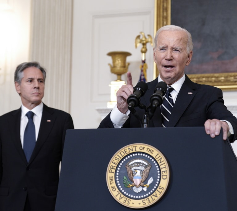 Biden promete apoyo a Israel para dar una respuesta "adecuada y abrumadora"