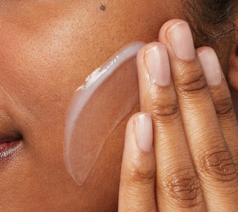 Los 10 mejores limpiadores faciales del 2024: marcas y recomendaciones para tu skin care routine