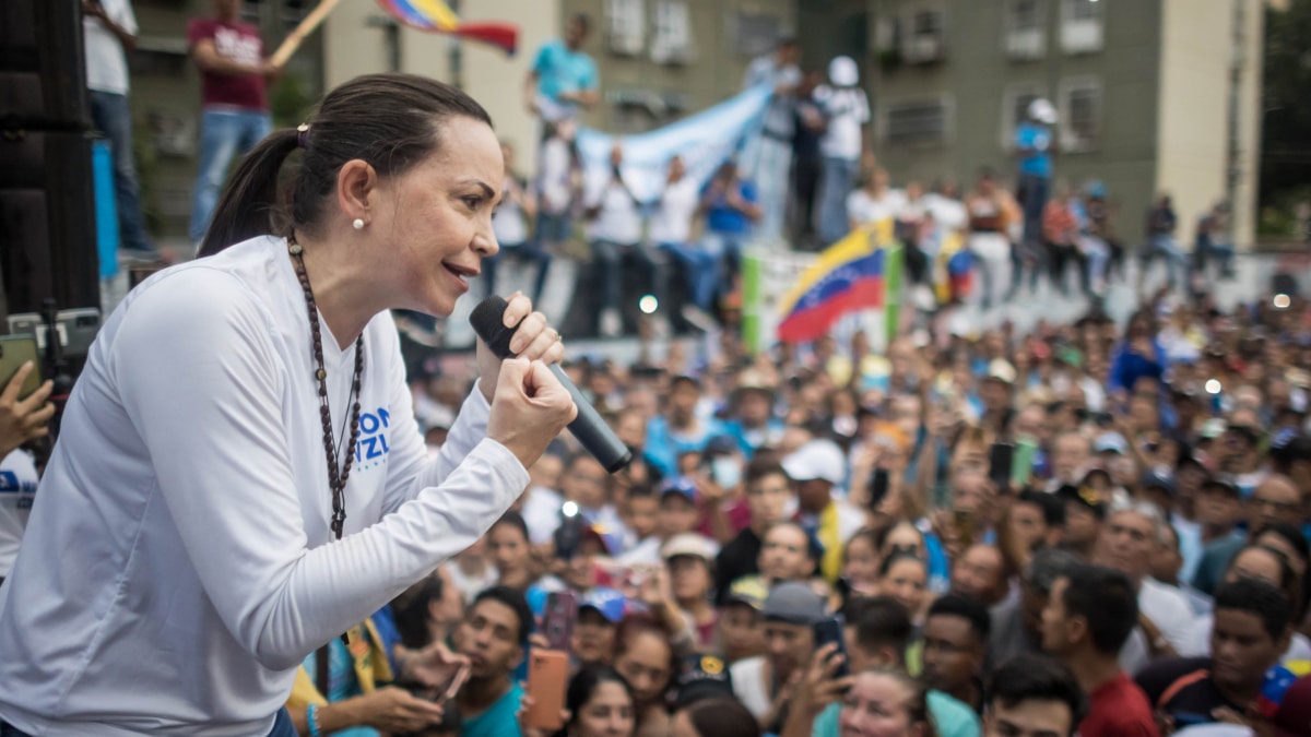 María Corina Machado, candidata en las primarias, en un mitin