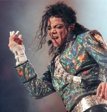 Subastan un calcetín usado de Michael Jackson por un precio inicial de [...]