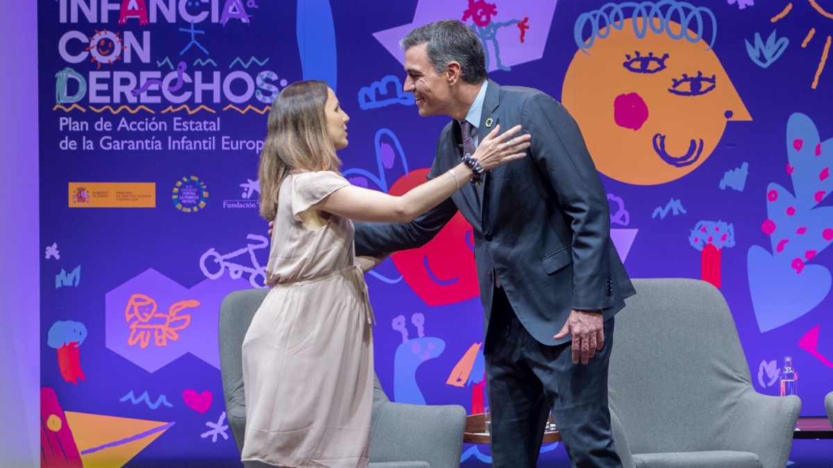 La ministra de Derechos Sociales y Agenda 2030, Ione Belarra y el presidente del Gobierno, Pedro Sánchez