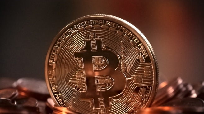 El bitcoin se dispara hasta 35.000 dólares, máximos desde mayo de 2022 El bitcoin se dispara hasta 35.000 dólares, máximos desde mayo de 2022