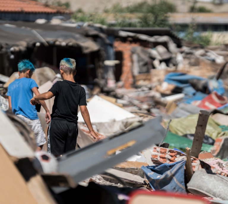 Madrid comprará 18 viviendas por 2,9 millones de euros para realojar a las familias de la Cañada y Las Sabinas