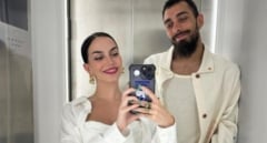 La novia de Borja Iglesias no se corta al responder a las provocaciones de un periodista
