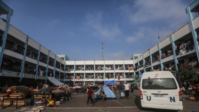 palestinian_territories_khan_yunis_general_view_of_school Khan Yunis: Vista general de una escuela gestionada por el Organismo de Obras Públicas y Socorro de las Naciones Unidas para los Refugiados de Palestina en el Cercano Oriente (UNRWA)