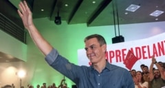 Sánchez saca pecho en Granada y advierte a los "profetas del apocalipsis" que España "ni se hunde ni se rompe"