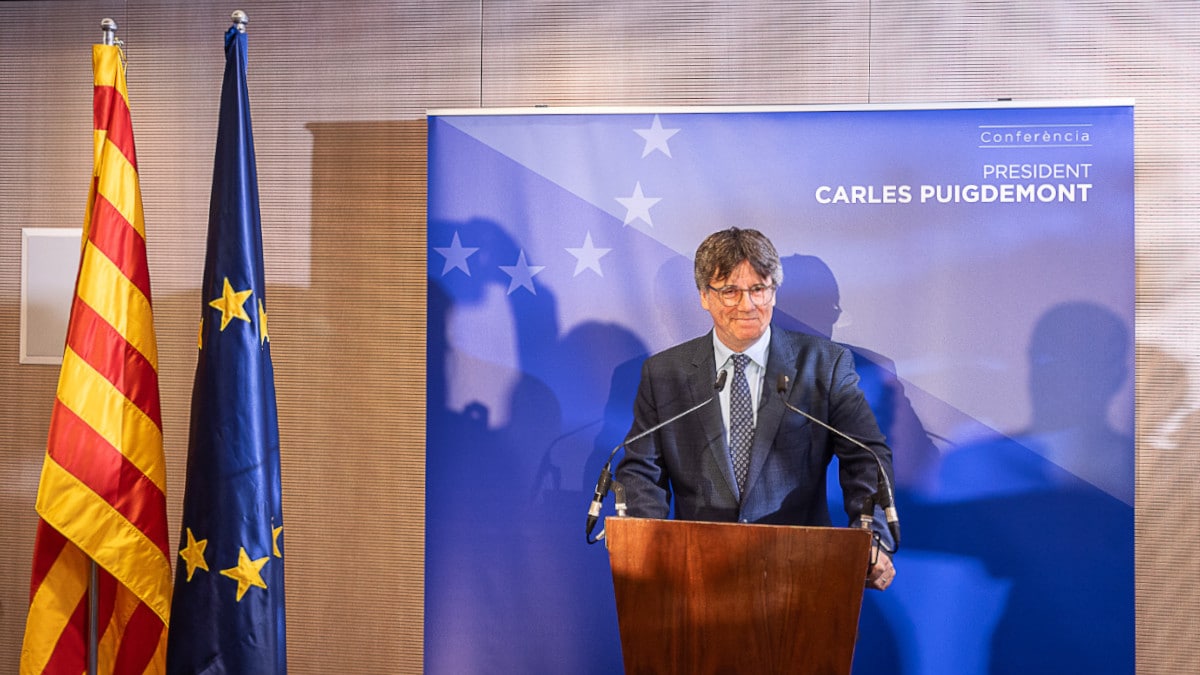 El ex presidente de la Generalitat y prófugo de la justicia española Carles Puigdemont, durante la comparecencia del 5 de septiembre en Bruselas en la que marcó las pautas de su partido para la negociación el PSOE.