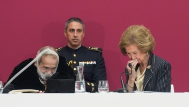 La Reina Sofía, ausente en la jura de Leonor, se emociona en el homenaje a Emilio Lora-Tamayo