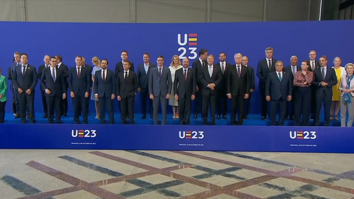 Foto de familia del consejo informal de jefes de Estado y Gobierno de la UE.
