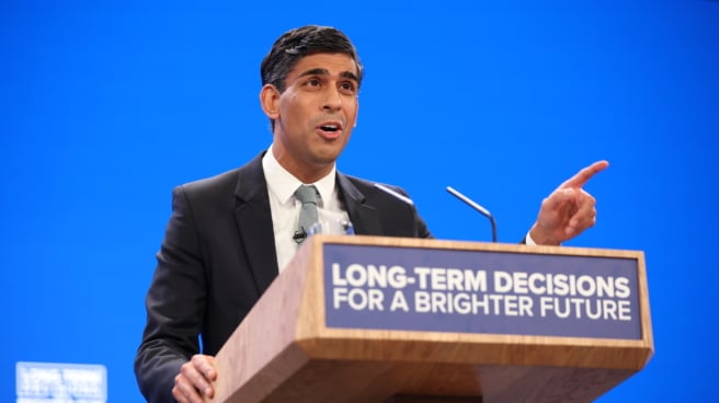 El marco de Windsor: quién gana y quién pierde con el acuerdo sobre Irlanda del Norte - El Primer Ministro británico Rishi Sunak habla en la Conferencia del Partido Conservador en Manchester, Gran Bretaña, el 04 de octubre de 2023