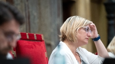 La Fiscalía pide que se investigue a la ex consejera Vergés por retrasar la vacuna a guardias civiles y policías