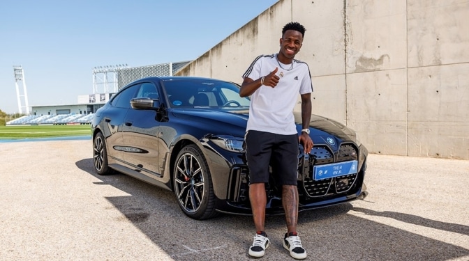 ¿Qué futbolistas del Real Madrid han elegido el coche más caro y quién el más barato?