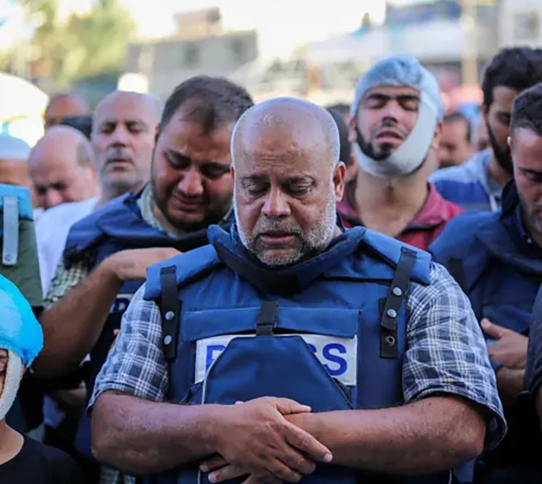 La voz de Gaza que volvió al trabajo 24 horas después de perder a su familia bajo el plomo israelí