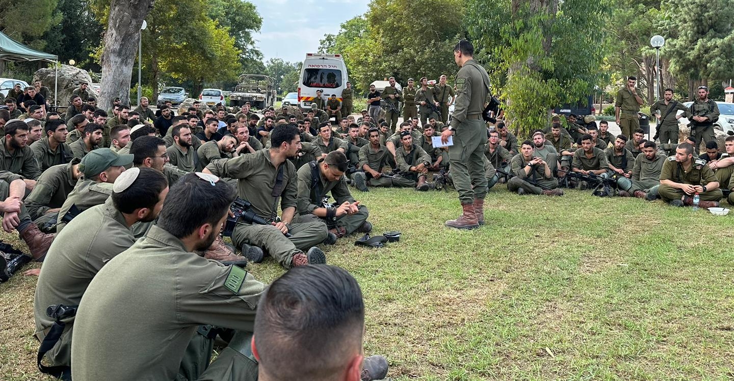 Reservistas israelíes movilizados para combatir contra Hamás