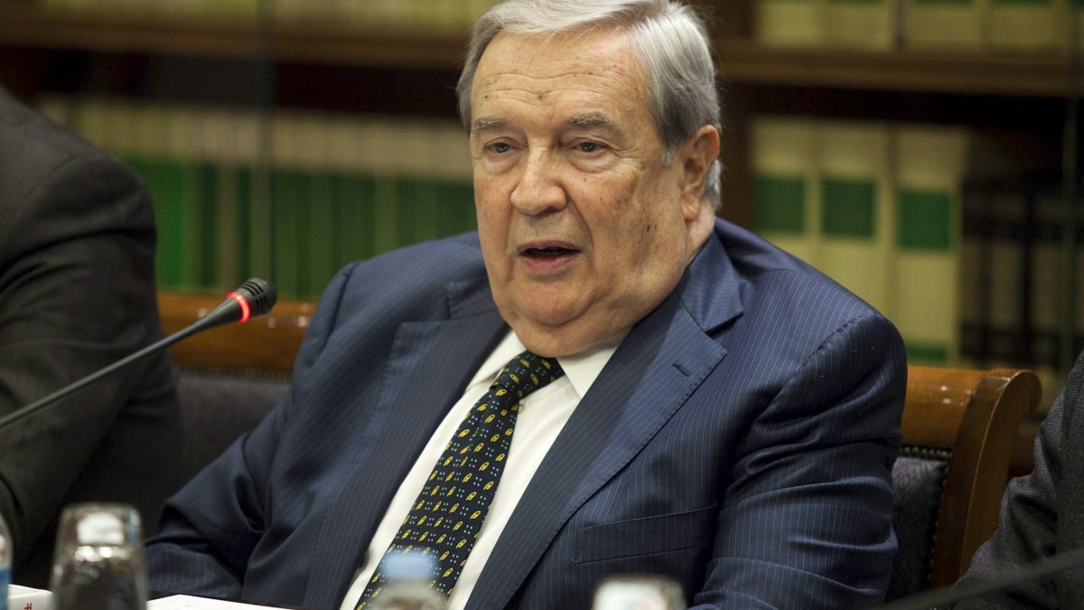 Muere Jerónimo Saavedra, primer presidente de Canarias y exministro socialista