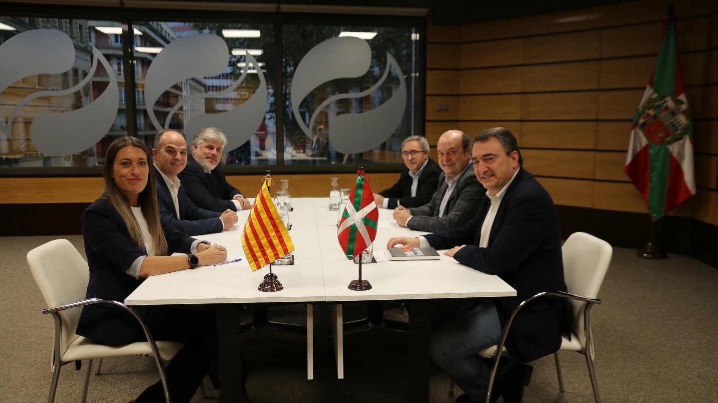 Las alianzas PNV-Junts y ERC-Bildu revolucionan la política vasca y abren un nuevo ciclo soberanista