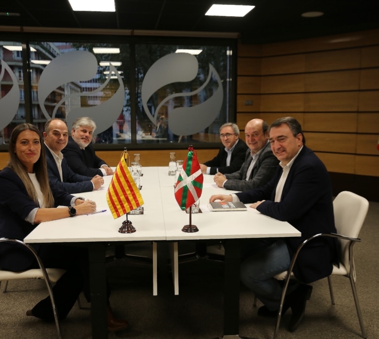 Las alianzas PNV-Junts y ERC-Bildu revolucionan la política vasca y abren un nuevo ciclo soberanista
