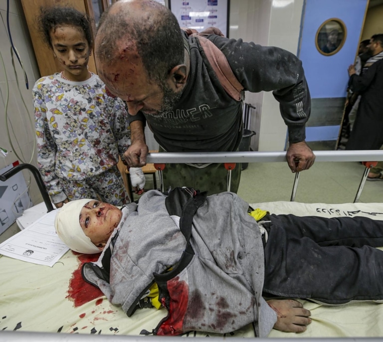Amnistía Internacional acusa a Israel de crímenes de guerra  en pleno asedio al último hospital del norte de Gaza