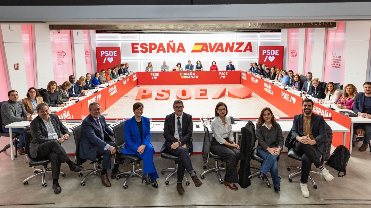 El secretario general del PSOE y presidente del Gobierno, Pedro Sánchez, preside la reunión de la ejecutiva federal del partido, este 27 de noviembre de 2023 en Ferraz.