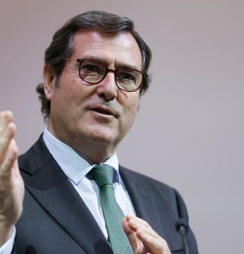 Garamendi, tras las "variaciones bruscas" de tensión que amenazan otro apagón: "Necesitamos [...]