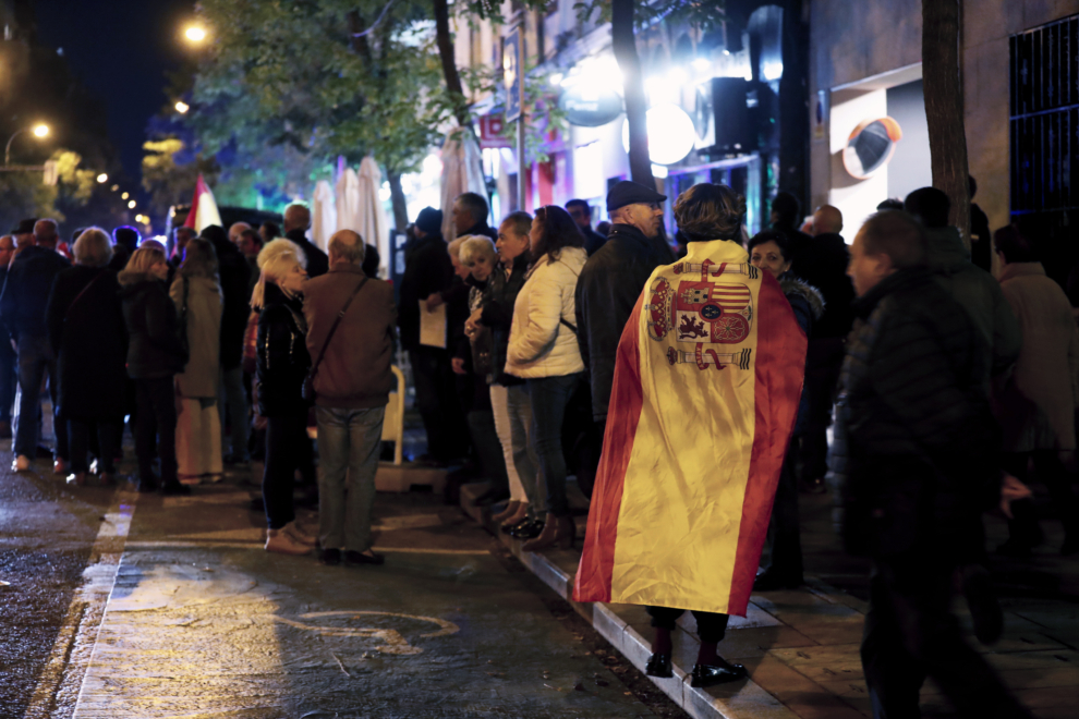 Concentraciones este lunes frente a la sede del PSOE en la calle Ferraz, en Madrid