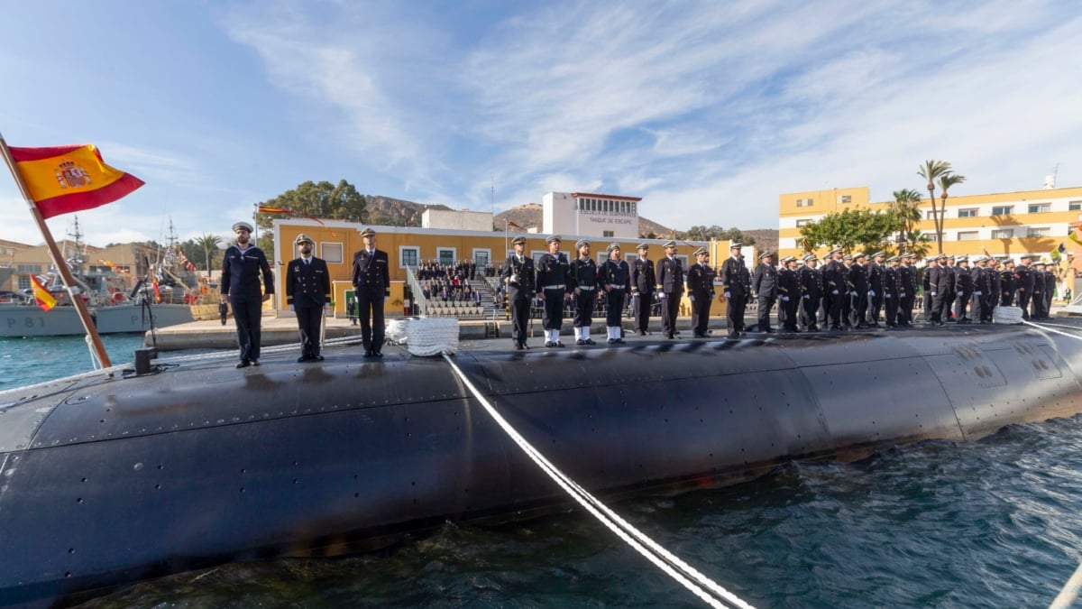 La dotación del Submarino S-81, en Cartagena.