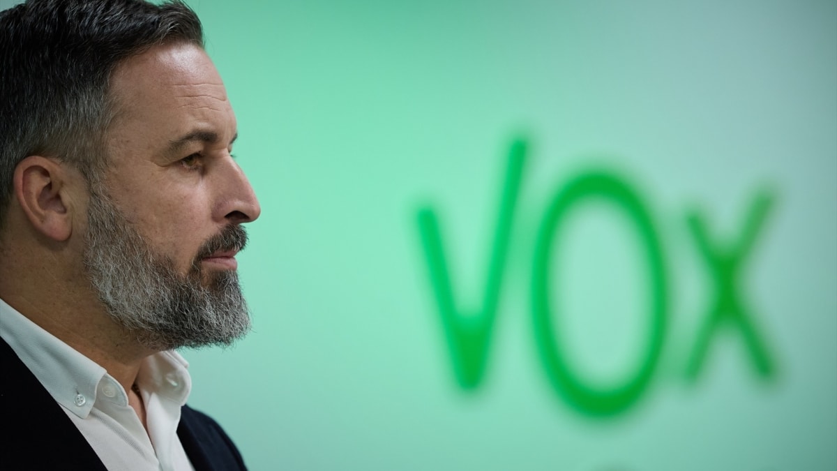 El presidente de Vox, Santiago Abascal, ofrece una rueda de prensa tras la reunión del Comité de Acción Política de Vox, en la sede Nacional de Vox