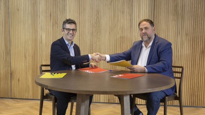 02.11.2023, Barcelona Firma del acuerdo PSOE-ERC. foto: Jordi Play/PSC 02.11.2023, Barcelona Firma del acuerdo PSOE-ERC. foto: Jordi Play/PSC