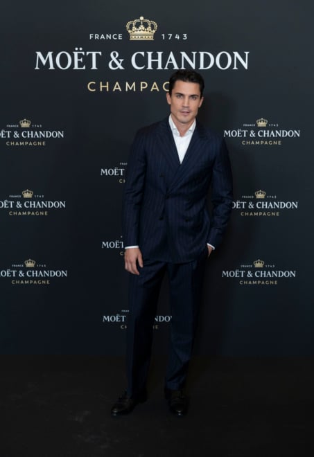 Álex González en el photocall de Moët&Chandon en el Hotel Mandarin Oriental Ritz de Madrid