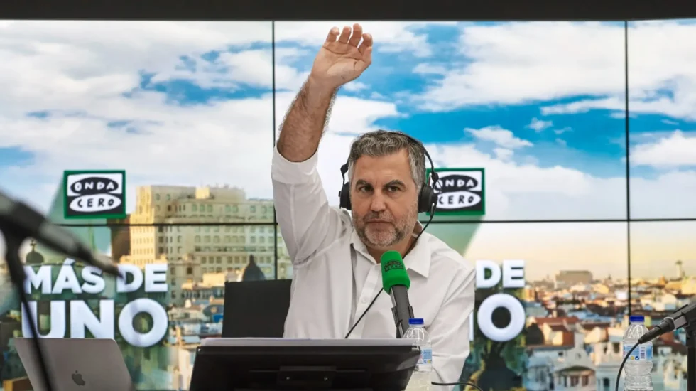 Tormenta radiofónica perfecta: Fran Llorente en la diana, Carlos Alsina se autoexilia y Bustos ve su oportunidad