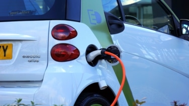 Los españoles que compren un coche eléctrico podrán pedir ayudas de hasta 14.000 euros antes de final de año