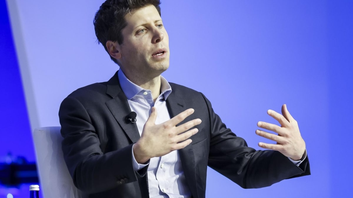 OpenAI da marcha atrás: contrata de nuevo a Sam Altman y renueva su junta de administración