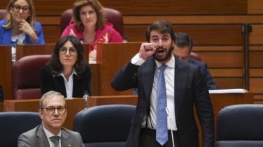 Bronca en las Cortes de Castilla y León: el PSOE acusa a Gallardo (Vox) de hacer gestos de una felación