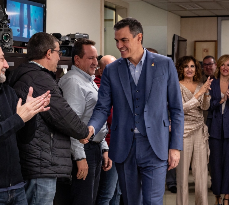 Sánchez acaricia el pacto con Junts y se sirve de las protestas ultras para blindar su apuesta por la amnistía