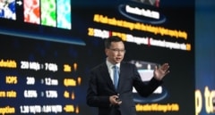 Huawei exhibe su amor a Europa en París y esquiva la amenaza del veto a su 5G
