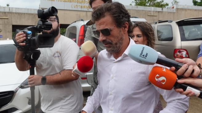 El actor Rodolfo Sancho ha estado presente en la vista por el asesinato de Edwin Arrieta, donde su hijo, Daniel Sancho, se ha declarado no culpable El actor Rodolfo Sancho ha estado presente en la vista por el asesinato de Edwin Arrieta, donde su hijo, Daniel Sancho, se ha declarado no culpable