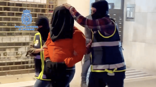 La Policía Nacional detiene a un yihadista en Terrassa con intención de cometer un atentado La Policía Nacional detiene a un yihadista en Terrassa con intención de cometer un atentado