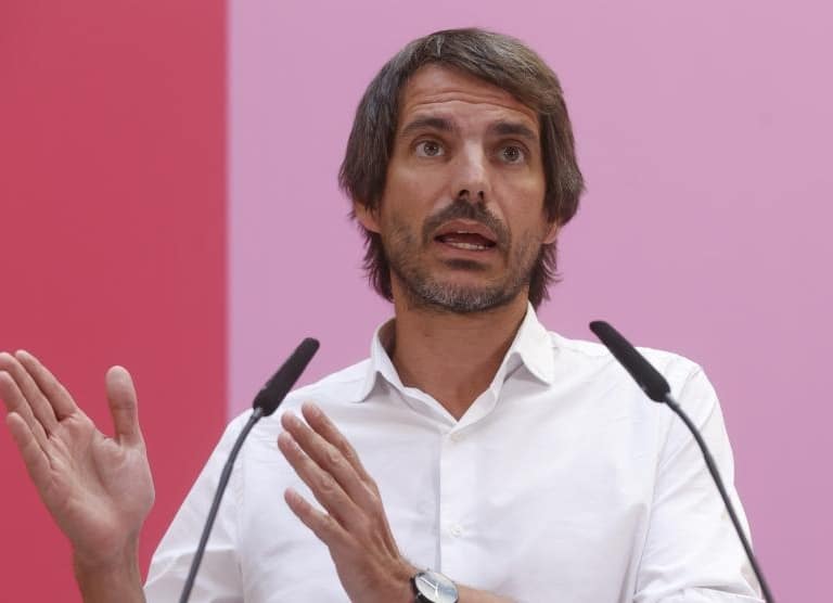 Urtasun, el diplomático antitaurino que sucede a Iceta en Cultura