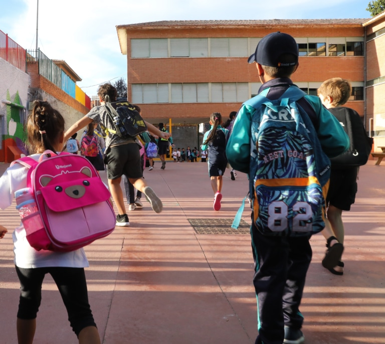 Los padres, "los peores enemigos de sus hijos", según los profesores: "Vienen agotados a clase y sufren mucha ansiedad"