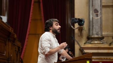Dimiten 13 dirigentes de Podemos Cataluña tras ser sancionados por defender la "unidad" con Sumar