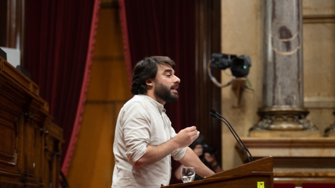 EuropaPress_4725011_portavoz_podem_catalunya_lucas_ferro_interviene_pleno_parlament_octubre