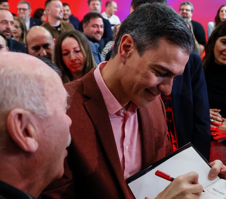 Pedro Sánchez publicará 'Tierra firme' en diciembre, un nuevo libro donde repasa su primera legislatura